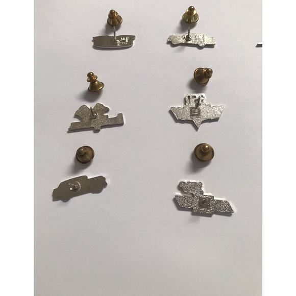 Vintage lapel pins - Picture 7 of 11